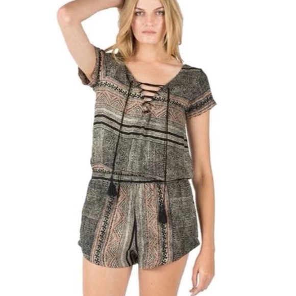 CLEOBELLA Romper Sz M - Picture 1 of 9